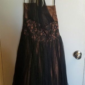 Mid length halter dress with tuule underlay